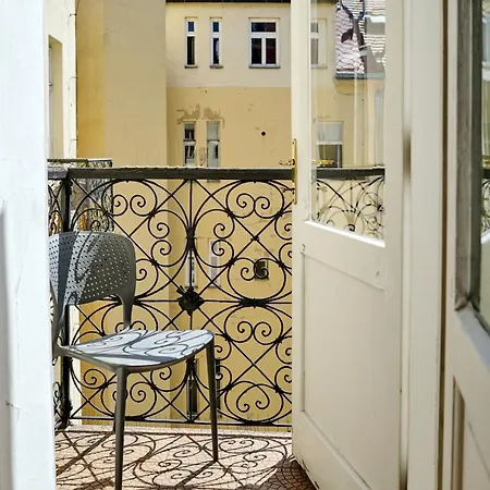 Royal Route Lesser Town Apartamento *