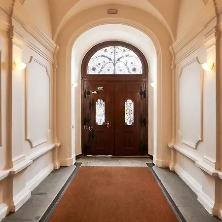 Appartement Royal Route Lesser Town *